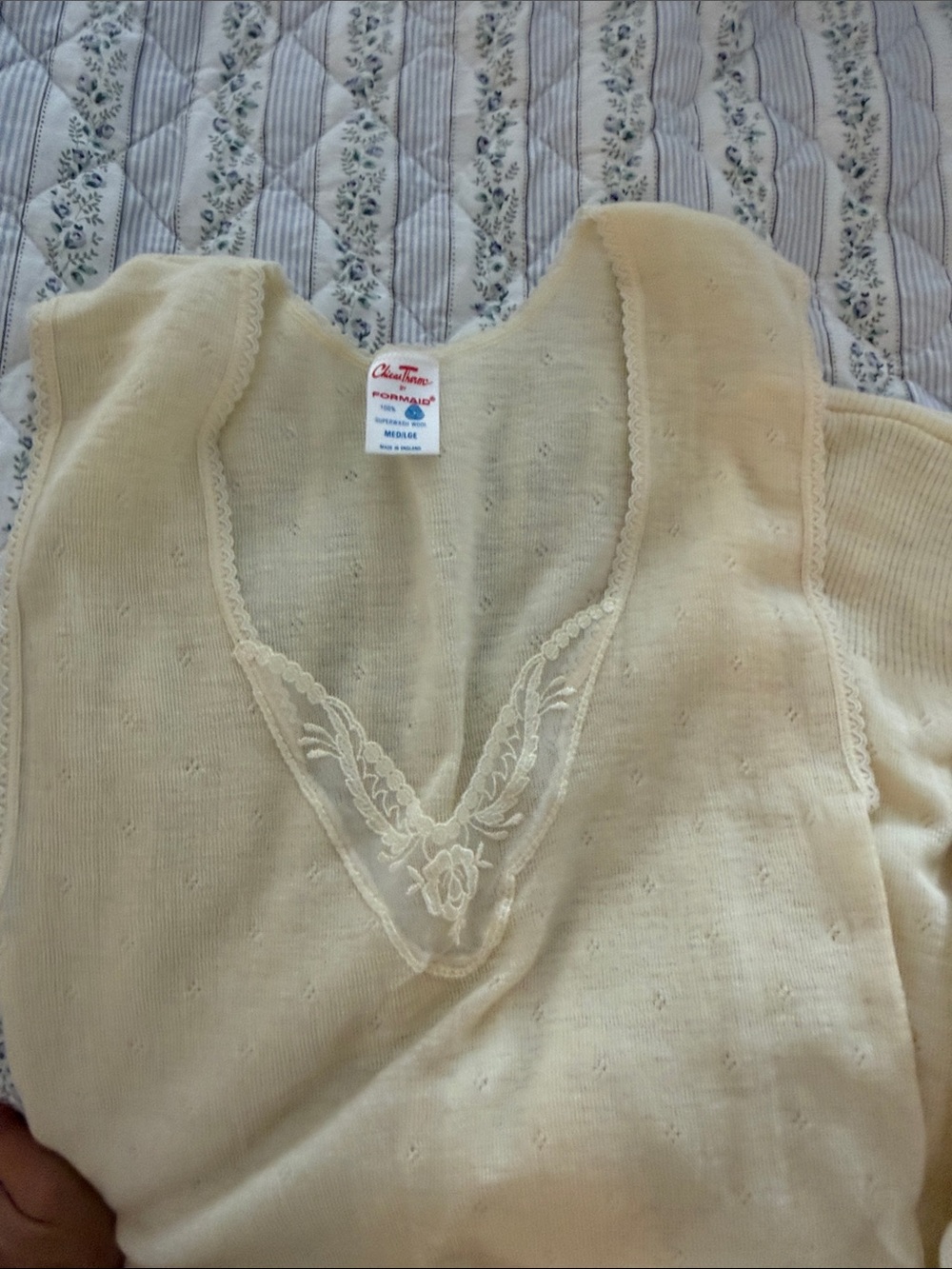 Women's Cream Thermal Two-Piece Sleep Set - Soft Knit V-Neck Top & Leggings - Picture 3 of 8